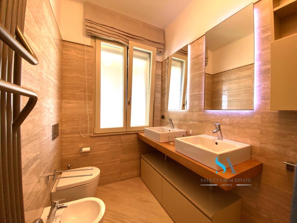 22 ST108 lavabi sanitari primo bagno